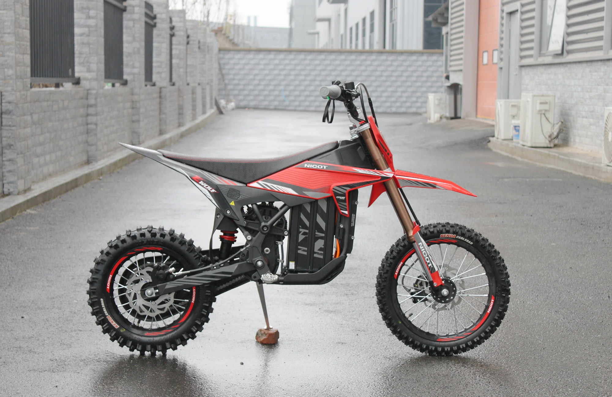 NICOT E-WOLF14 | 輸入発売元MOTORISTS
